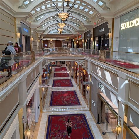 the shops wynn and encore.